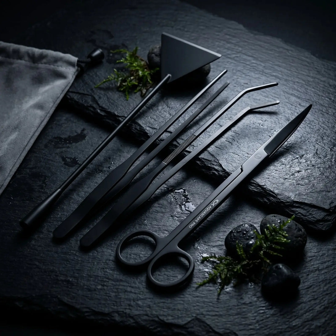 Aquarium Aquascape Tools Kit, 4 in 1 Anti-Rust Aquatic Plant Aquascaping Tool Stainless Steel Black Tweezers Scissors Spatula for Aquarium Tank Clean Fish Tank Aquascape Tools Sets (Black) Homedecor